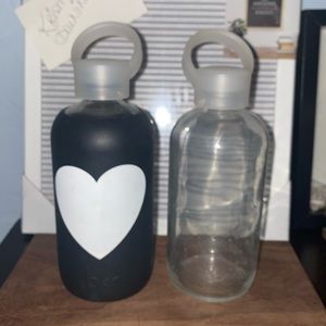 Bkr water bottle ~ Jet white heart (500ml)